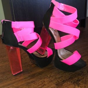 Pink heels! SOLD